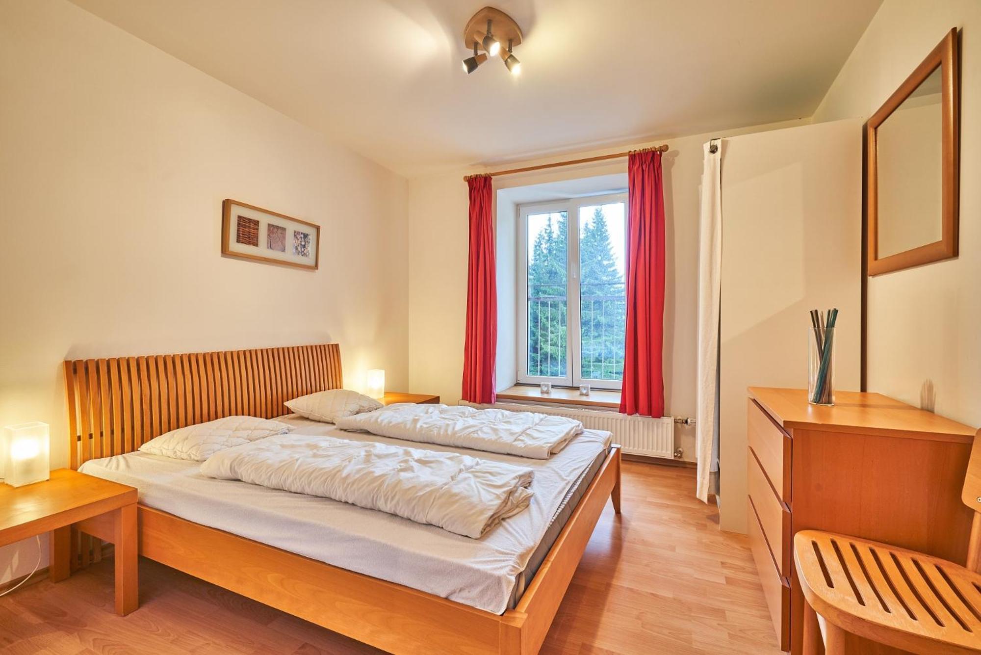 Poustevnik Apartments بيك بود سنيزكو الغرفة الصورة
